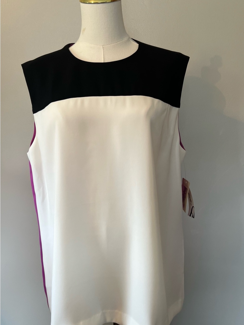 Nine West Women’s Sleeveless Top Color block White Black Purple XL New With Tags